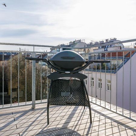 Symphony Apartments 38 - Modern Loft With Terrace And Grill In Central Location Vídeň Exteriér fotografie