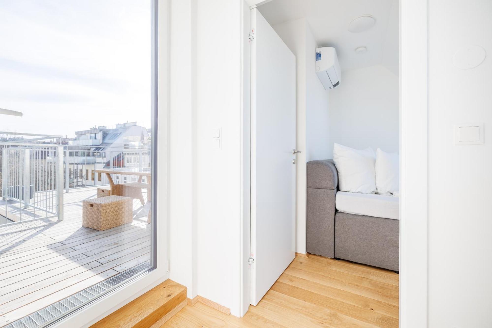 Symphony Apartments 38 - Modern Loft With Terrace And Grill In Central Location Vídeň Exteriér fotografie