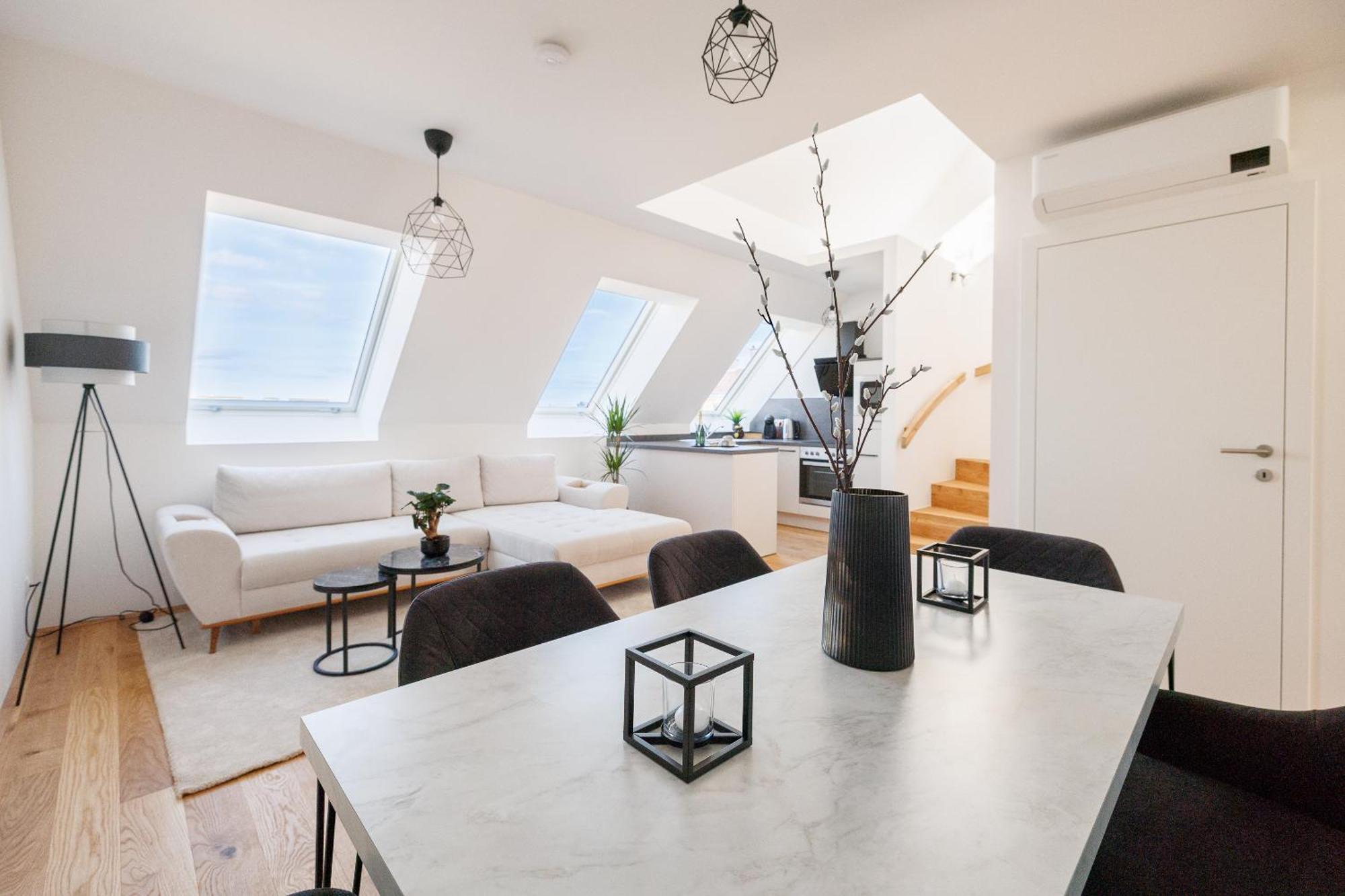 Symphony Apartments 38 - Modern Loft With Terrace And Grill In Central Location Vídeň Exteriér fotografie