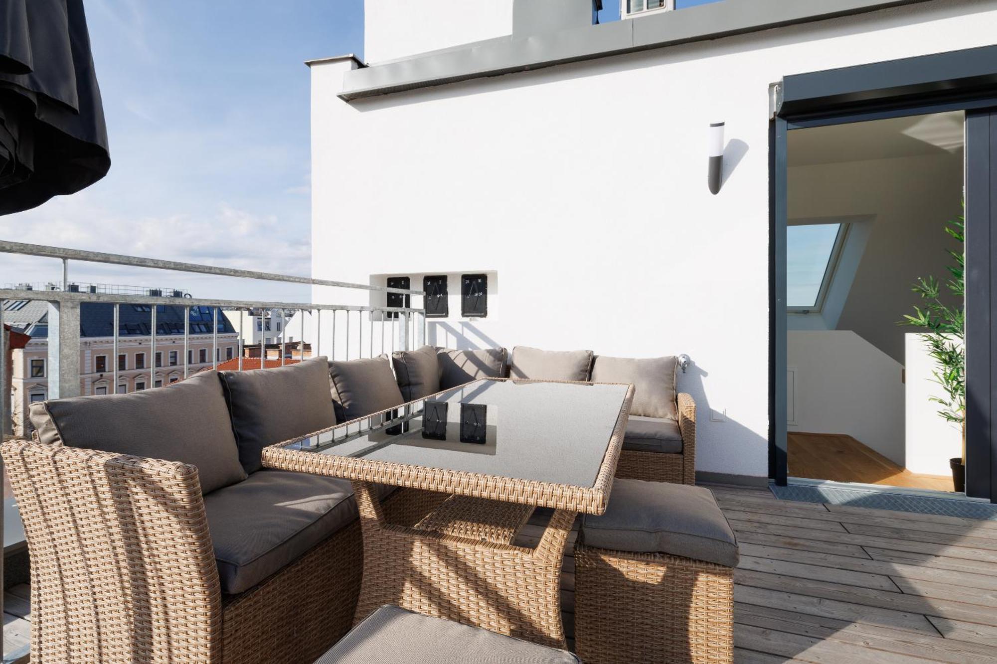 Symphony Apartments 38 - Modern Loft With Terrace And Grill In Central Location Vídeň Exteriér fotografie