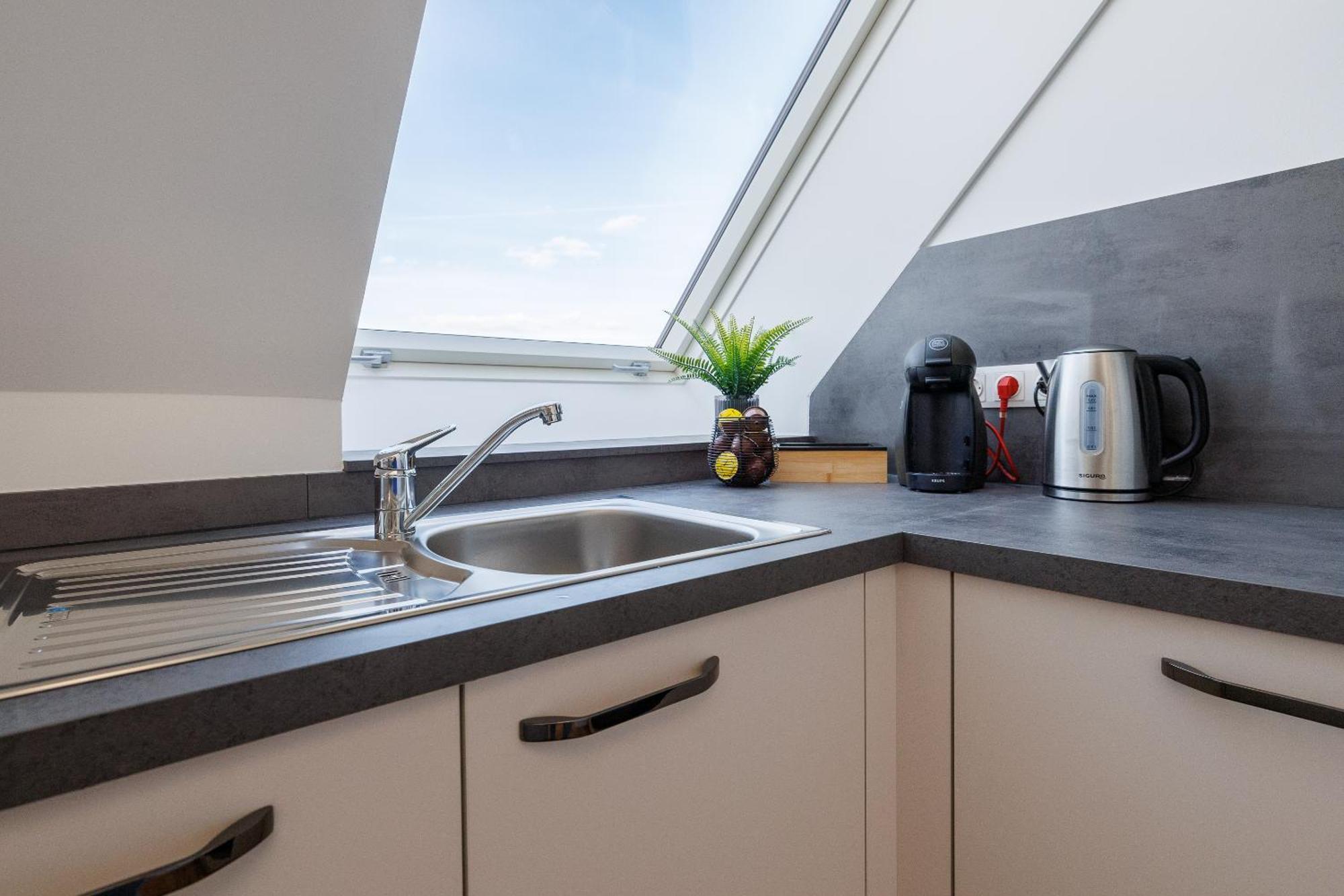 Symphony Apartments 38 - Modern Loft With Terrace And Grill In Central Location Vídeň Exteriér fotografie