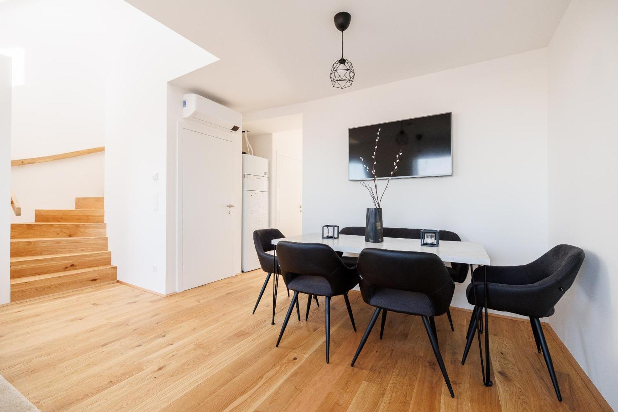Symphony Apartments 38 - Modern Loft With Terrace And Grill In Central Location Vídeň Exteriér fotografie
